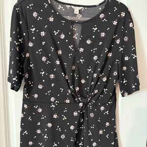 Cato Black & Violet Floral Pleaded side Top Sz Large